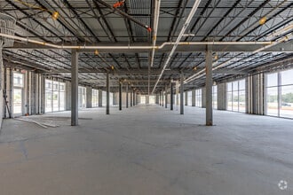 20327 W Interstate 10, San Antonio, TX for lease Interior Photo- Image 2 of 3