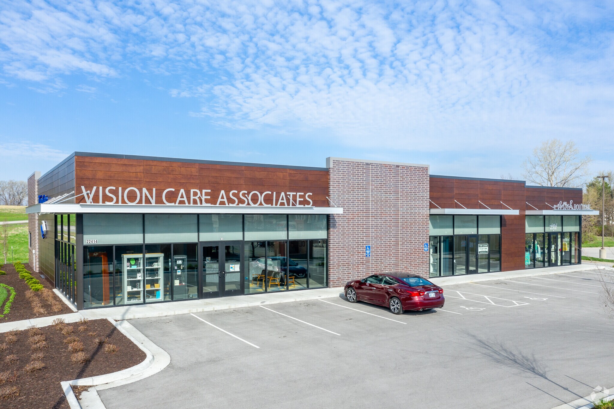 22414 W 66th St, Shawnee, KS for sale Primary Photo- Image 1 of 1