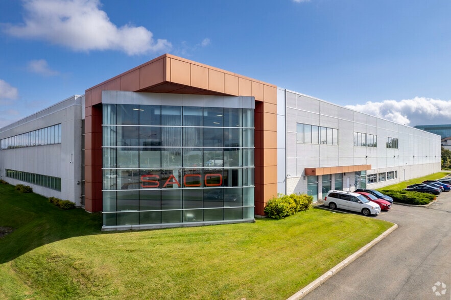 6000 Rte Transcanadienne, Saint-Laurent, QC for lease - Primary Photo - Image 3 of 6