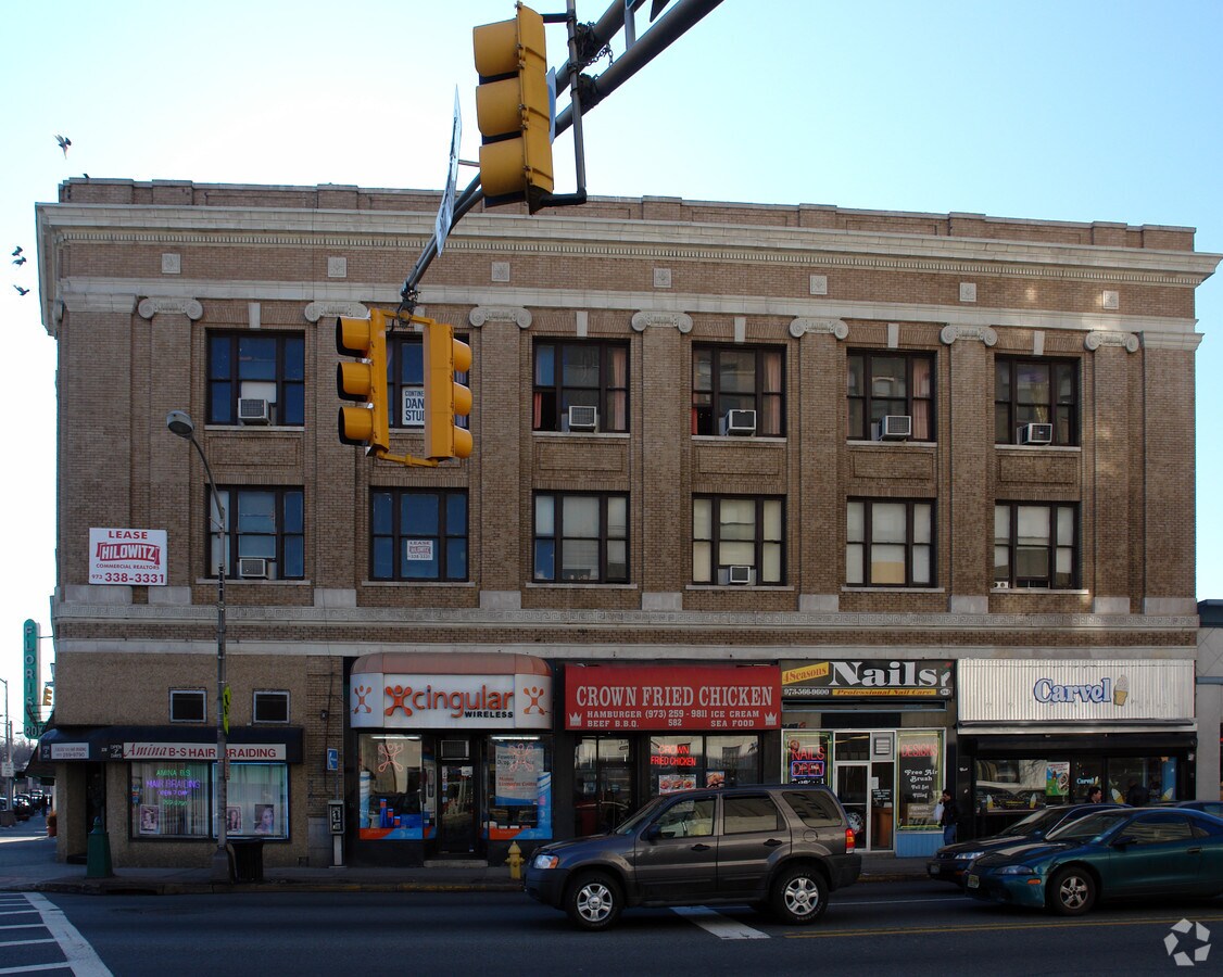 330 Glenwood Ave, Bloomfield, NJ 07003