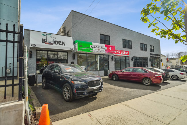 868 Post Ave, Staten Island, NY for sale - Building Photo - Image 3 of 10