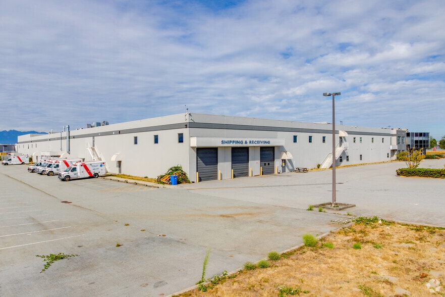 4551 Agar Dr, Richmond, BC for lease - Building Photo - Image 3 of 3