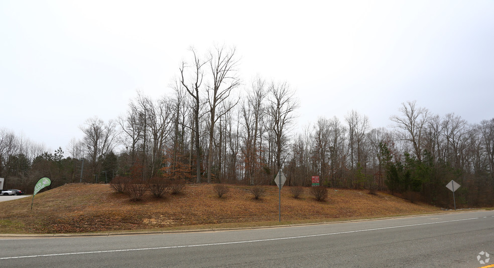 New Kent Hwy, Quinton, VA for sale - Primary Photo - Image 1 of 1