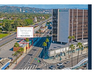 More details for 9775 Santa Monica Blvd, Beverly Hills, CA - Retail for Lease