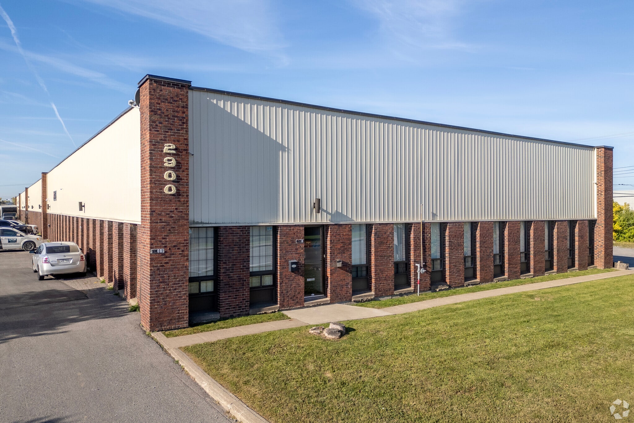 2900-2990 Rue Halpern, Montréal, QC for lease Building Photo- Image 1 of 7