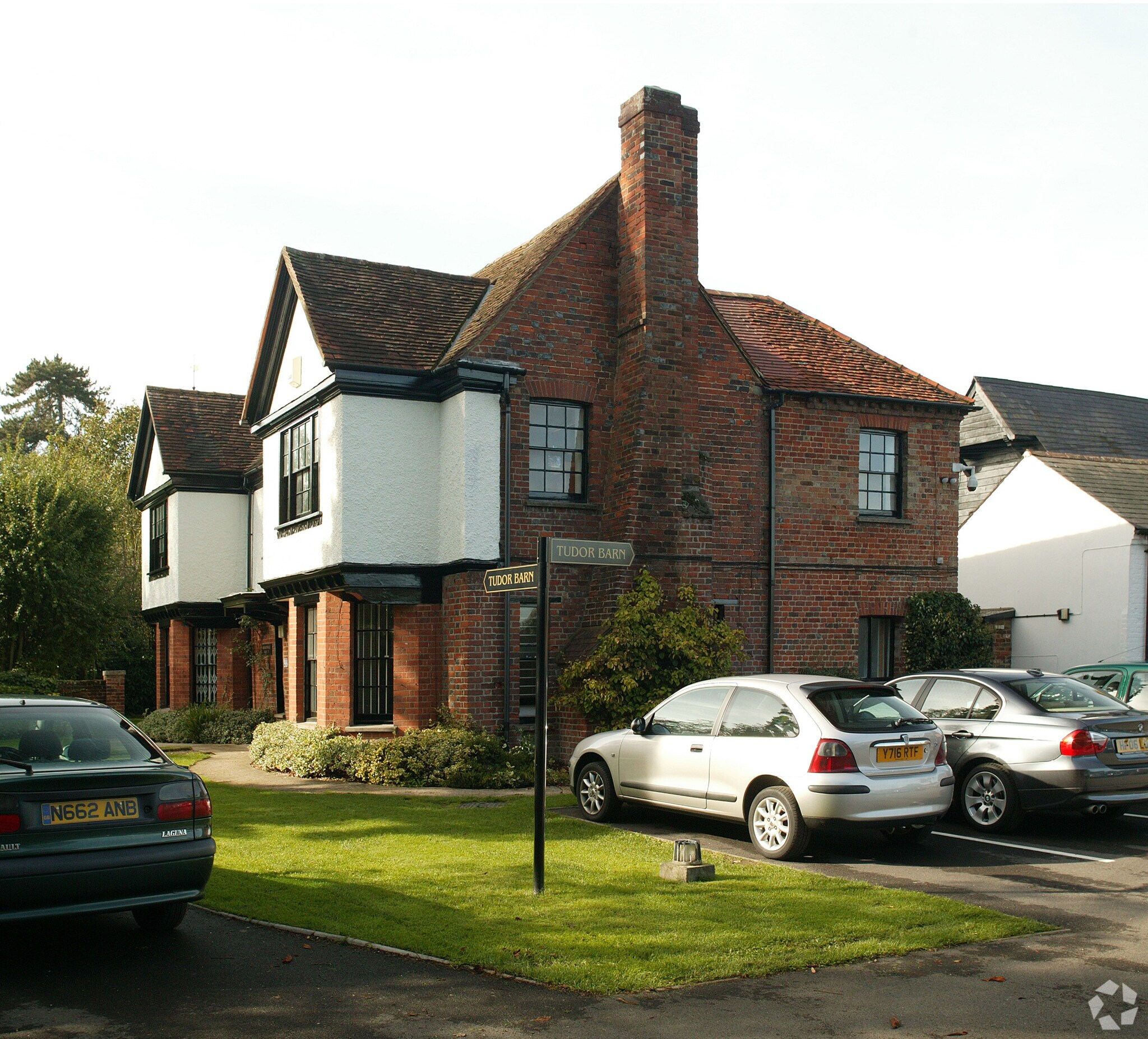 Britwell Rd, Slough, BKS SL1 8DF