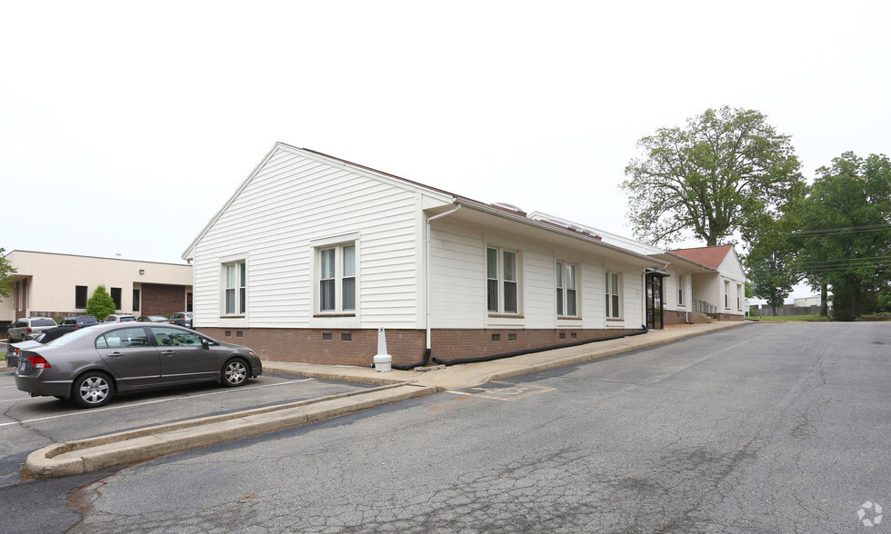 3210 Skipwith Rd, Richmond, VA for lease - Building Photo - Image 2 of 4