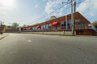 901-965 Northwest Blvd, Winston-Salem, NC for lease Building Photo- Image 1 of 15