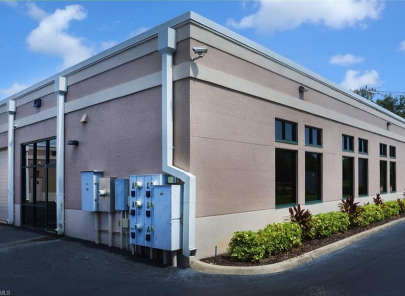 25110 Bernwood Dr, Bonita Springs, FL for sale - Building Photo - Image 2 of 9