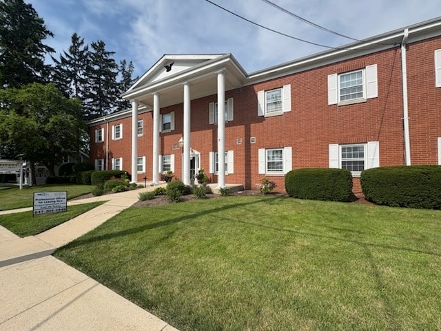 800 Main St, Antioch, IL for lease - Building Photo - Image 3 of 24