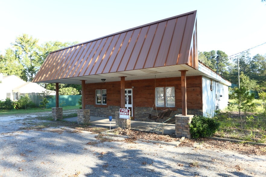 2408 Erwin Rd, Dunn, NC for sale - Primary Photo - Image 1 of 1