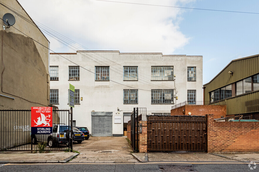 45 Vyner St, London for lease - Building Photo - Image 1 of 9