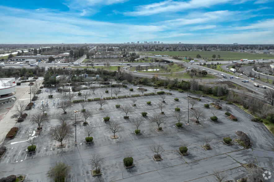 4100 Northgate Blvd, Sacramento, CA for lease - Aerial - Image 3 of 4