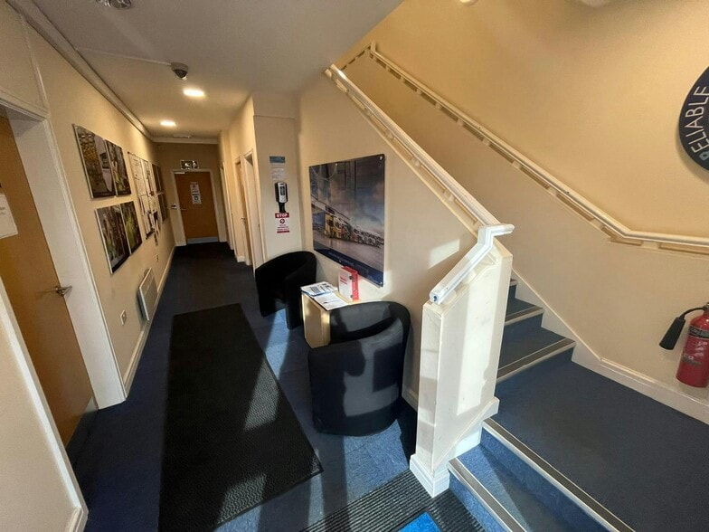 Adlington Park, Macclesfield for lease - Building Photo - Image 3 of 28