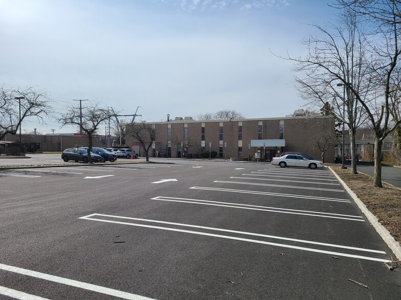 340 Main St, Madison, NJ for lease - Building Photo - Image 2 of 2