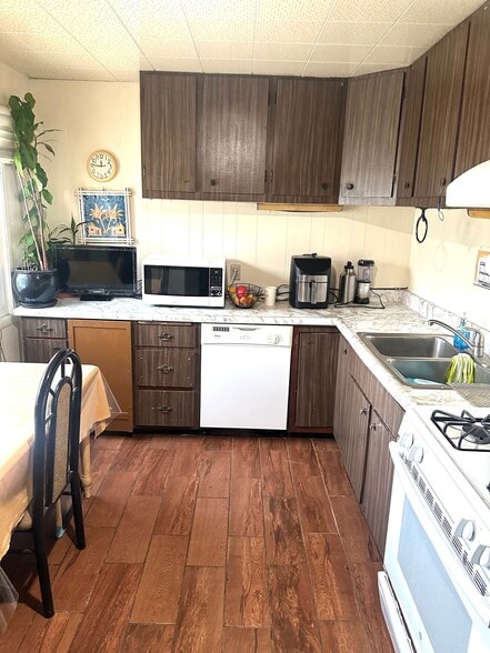 1092 Mitchell Way, El Sobrante, CA for sale - Building Photo - Image 3 of 11