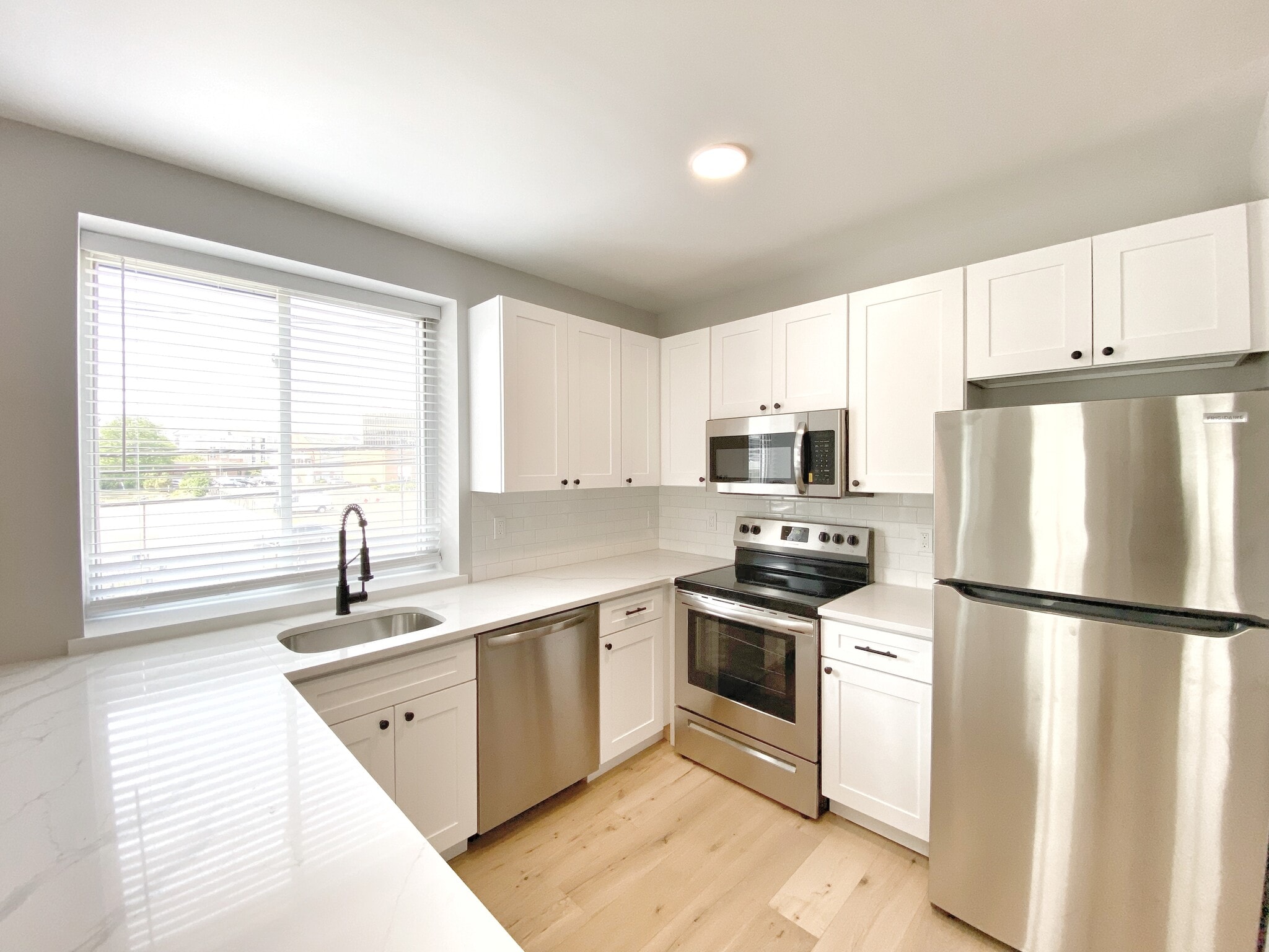 Wall Street Area Apts portfolio of 2 properties for sale on LoopNet.com Building Photo- Image 1 of 14