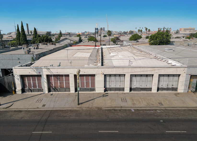 3837-3841 Broadway Pl, Los Angeles, CA for lease - Building Photo - Image 3 of 17