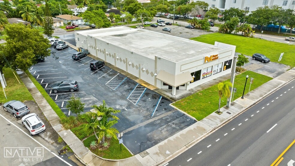 2111 N Federal Hwy, Hollywood, FL for lease - Building Photo - Image 2 of 19