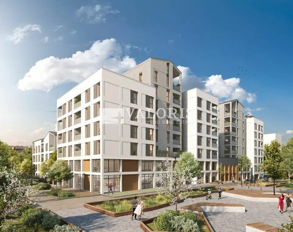 Flex in Lyon for sale Building Photo- Image 1 of 13