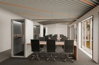 Office in Paris for lease Interior Photo- Image 1 of 4