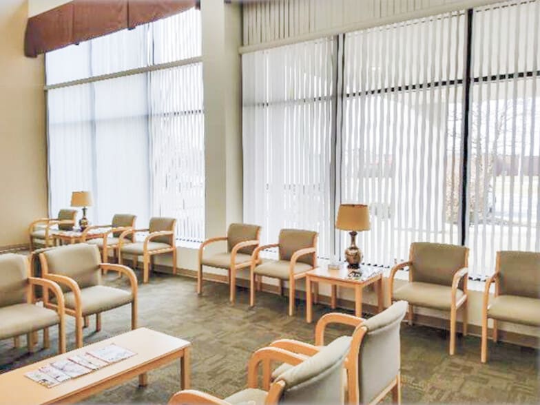 8651 Township Line Rd, Indianapolis, IN for sale - Interior Photo - Image 2 of 6