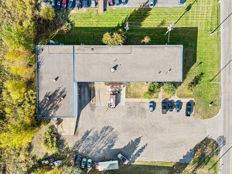 7075 N 21st Ave, Hugo, MN 55038 Flex for Sale