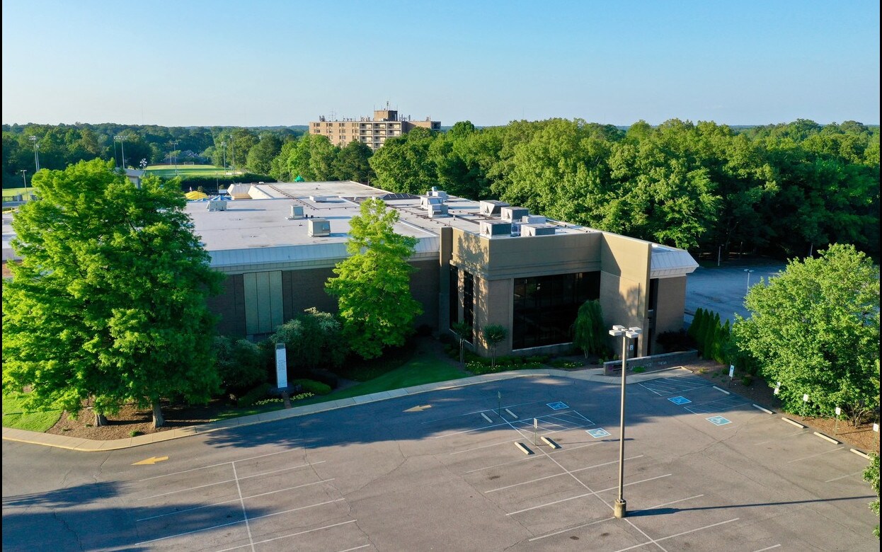 6560 Poplar Ave, Memphis, TN for sale Primary Photo- Image 1 of 1