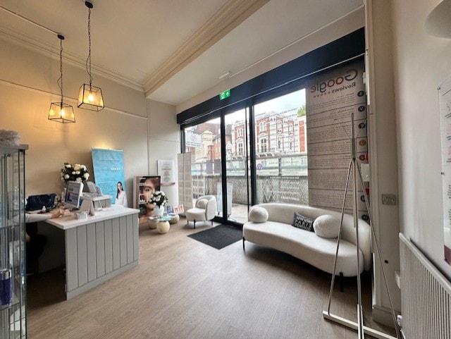 171-171A Finchley Rd, London for lease - Interior Photo - Image 3 of 8