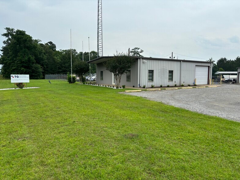 5406 US-79, De Berry, TX for sale - Primary Photo - Image 1 of 1