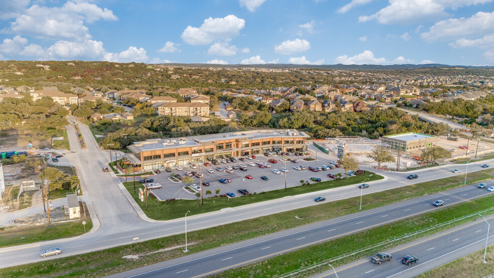 27650 Interstate 10 W, Boerne, TX for lease - Building Photo - Image 1 of 5