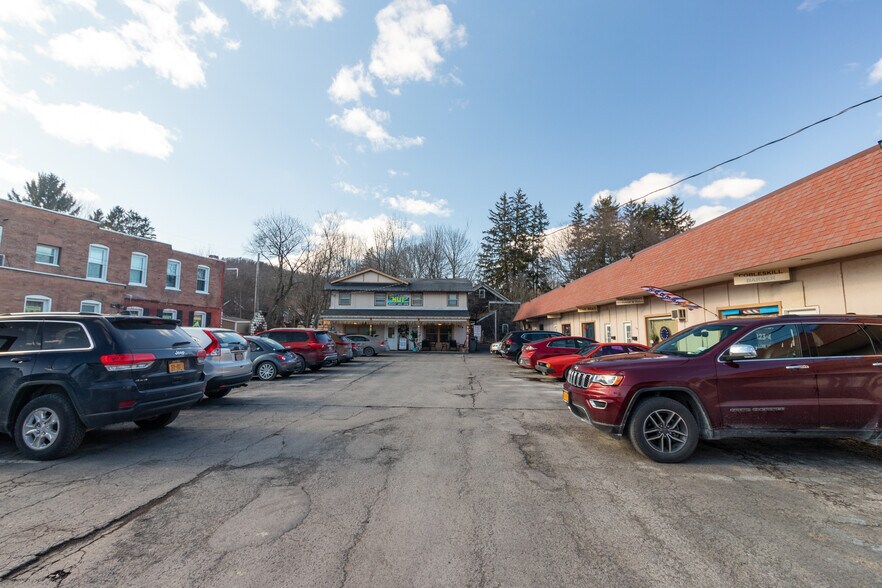 509513 Main St, Cobleskill, NY 12043 509513 West Main St