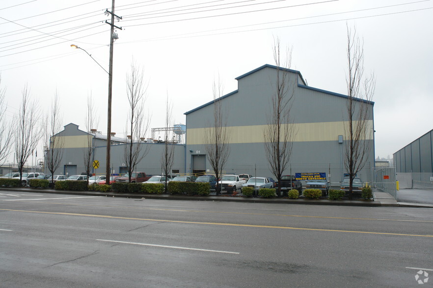 2800 NW Front Ave, Portland, OR for lease - Building Photo - Image 2 of 2