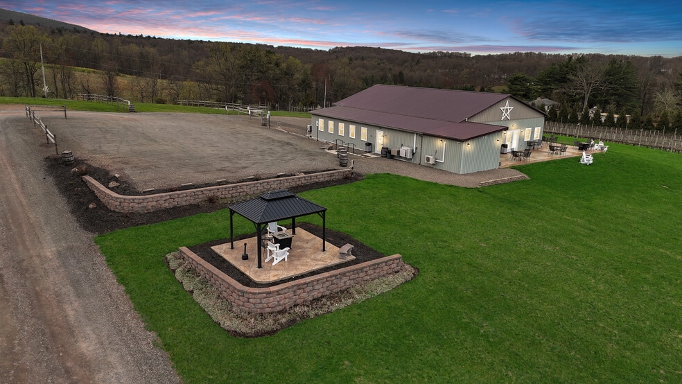 596 Harman Rd, Halifax, PA for sale - Building Photo - Image 1 of 79