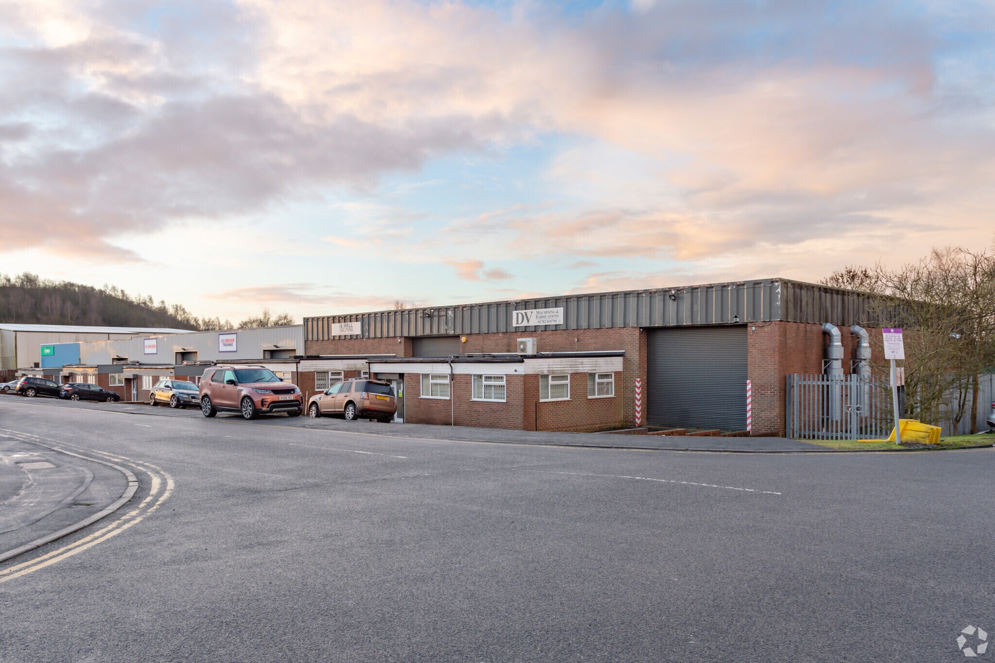 Sneyd Hill, Stoke On Trent for lease Primary Photo- Image 1 of 13
