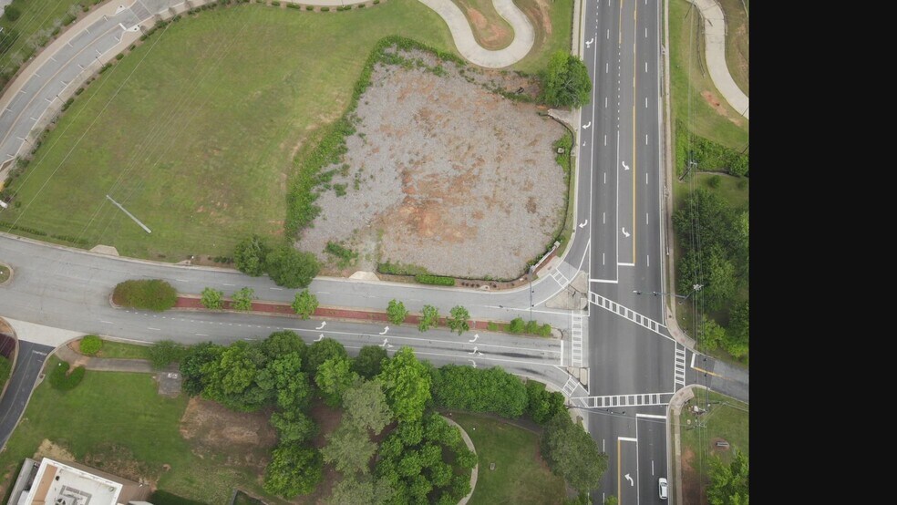 5854 Jonesboro Rd, Morrow, GA for lease - Commercial Listing Video - Image 2 of 6