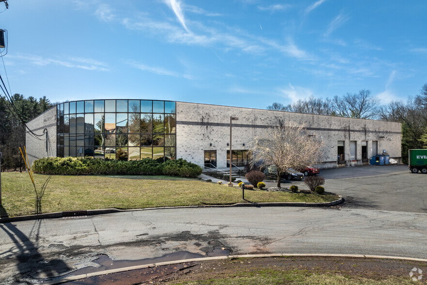 18 Culnen Dr, Branchburg, NJ for lease - Building Photo - Image 1 of 5