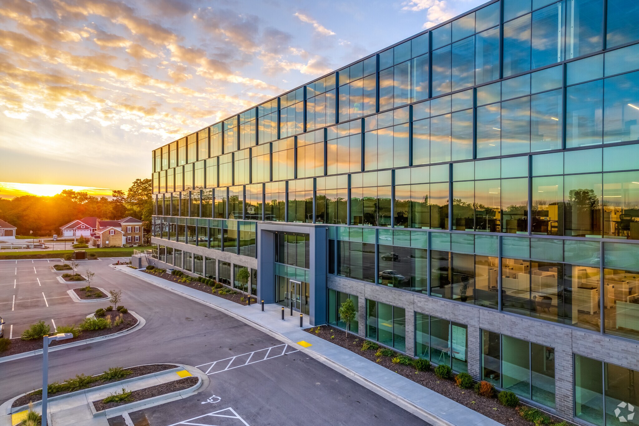 17335 Golf Pkwy, Brookfield, WI 53045 Golf Parkway Corporate Center