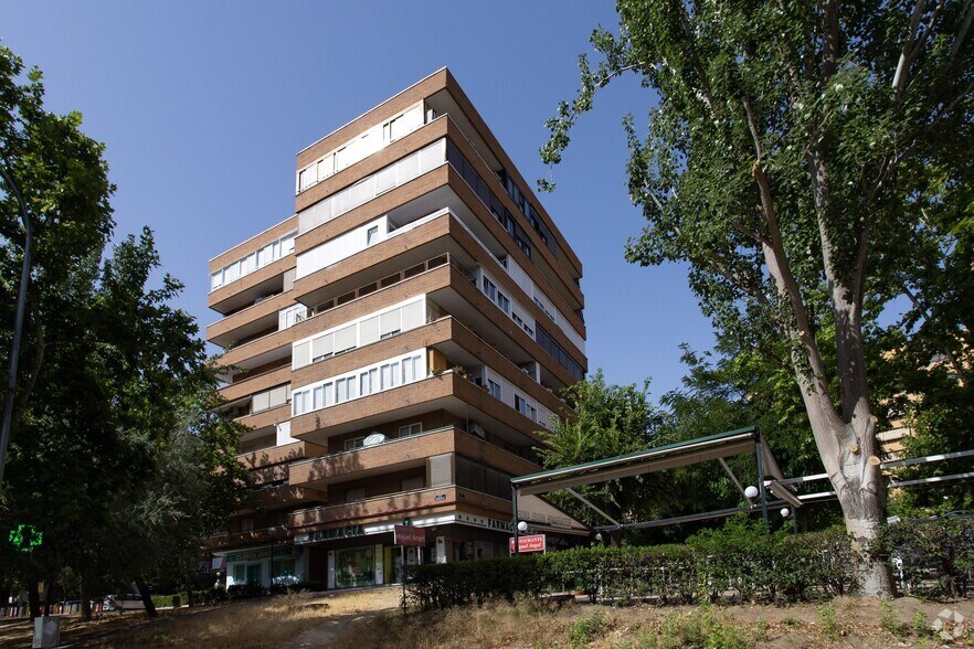in Madrid, Madrid for sale - Building Photo - Image 1 of 1