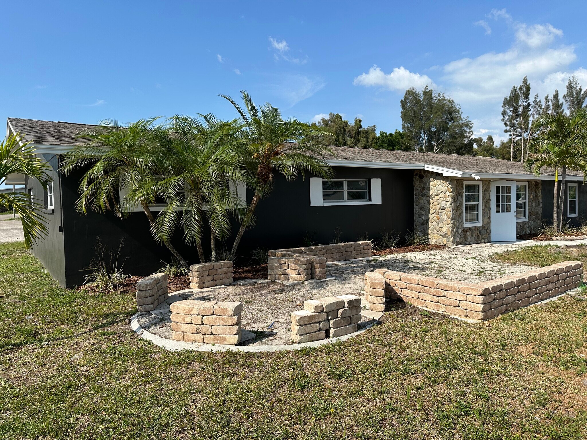 6675 114th Ave, Largo, FL for sale Primary Photo- Image 1 of 1