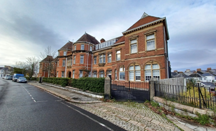 Apsley Rd, Plymouth for sale - Primary Photo - Image 1 of 5