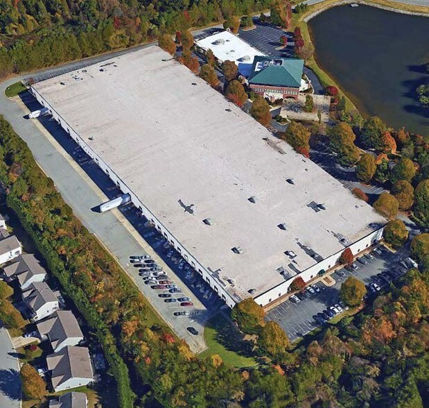 2427 Penny Rd, High Point, NC 27265