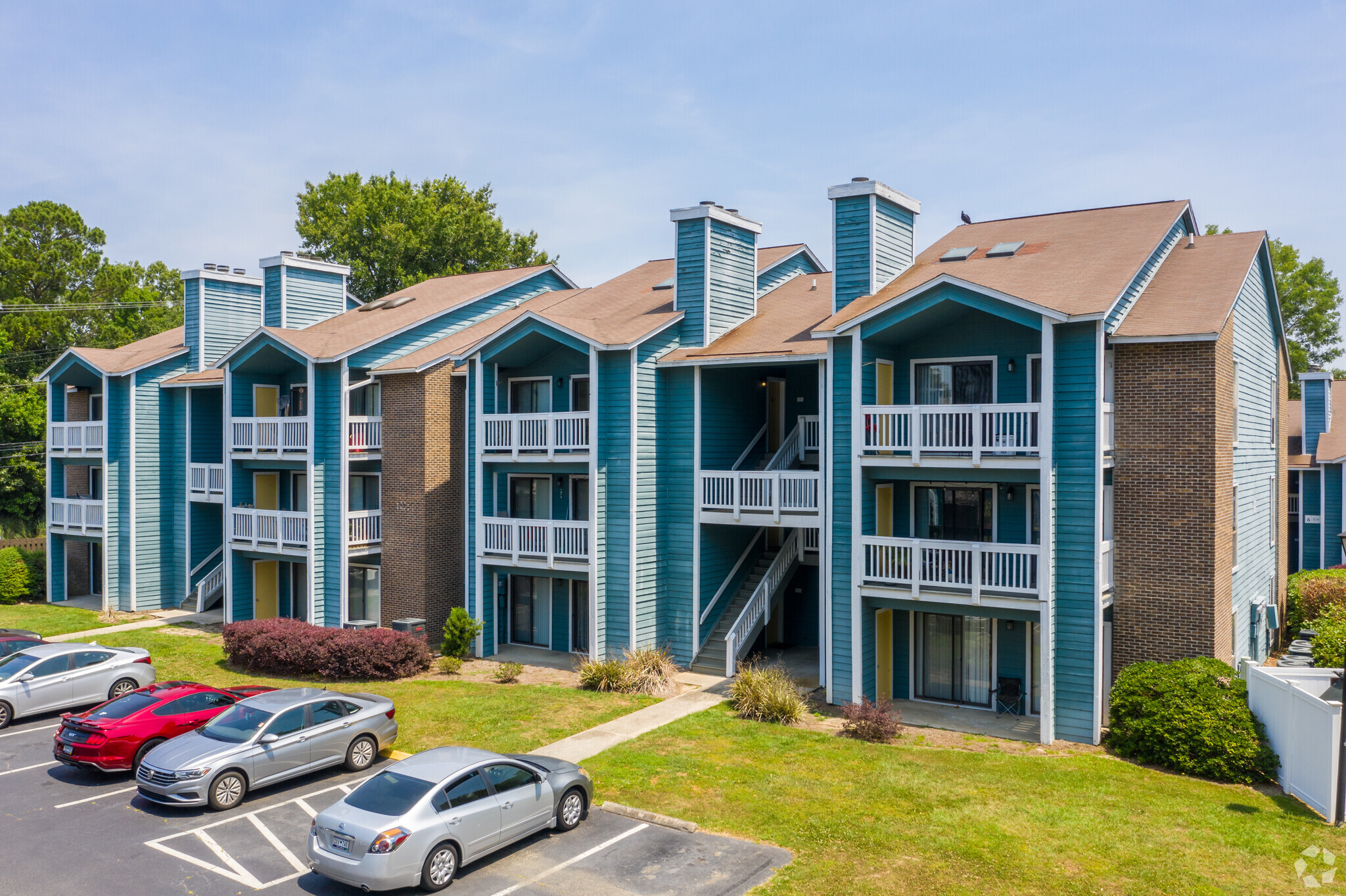 2235 Ashley Crossing Dr, Charleston, SC for sale Primary Photo- Image 1 of 1