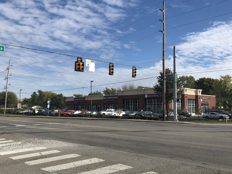 33 E County Line Rd, Greenwood, IN for sale - Building Photo - Image 1 of 1