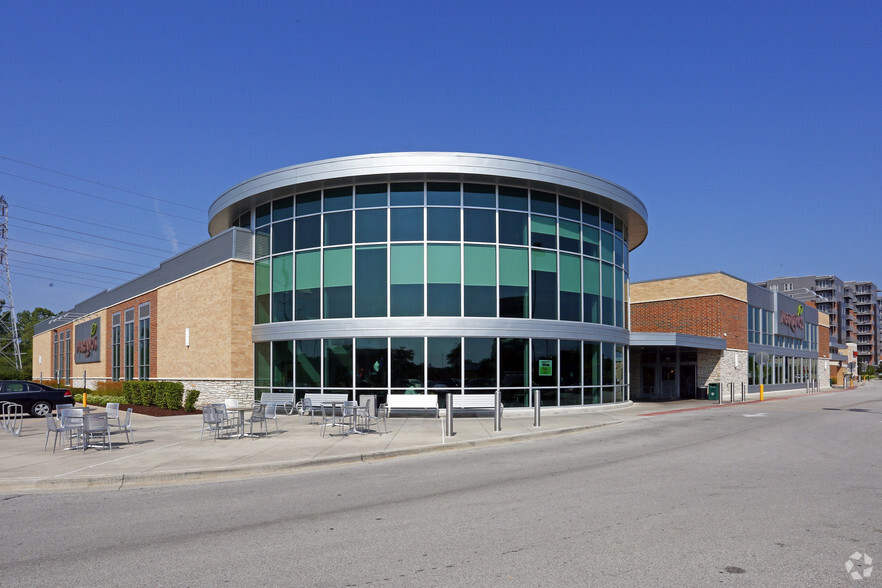 Skokie Blvd, Northbrook, IL for lease - Building Photo - Image 3 of 12