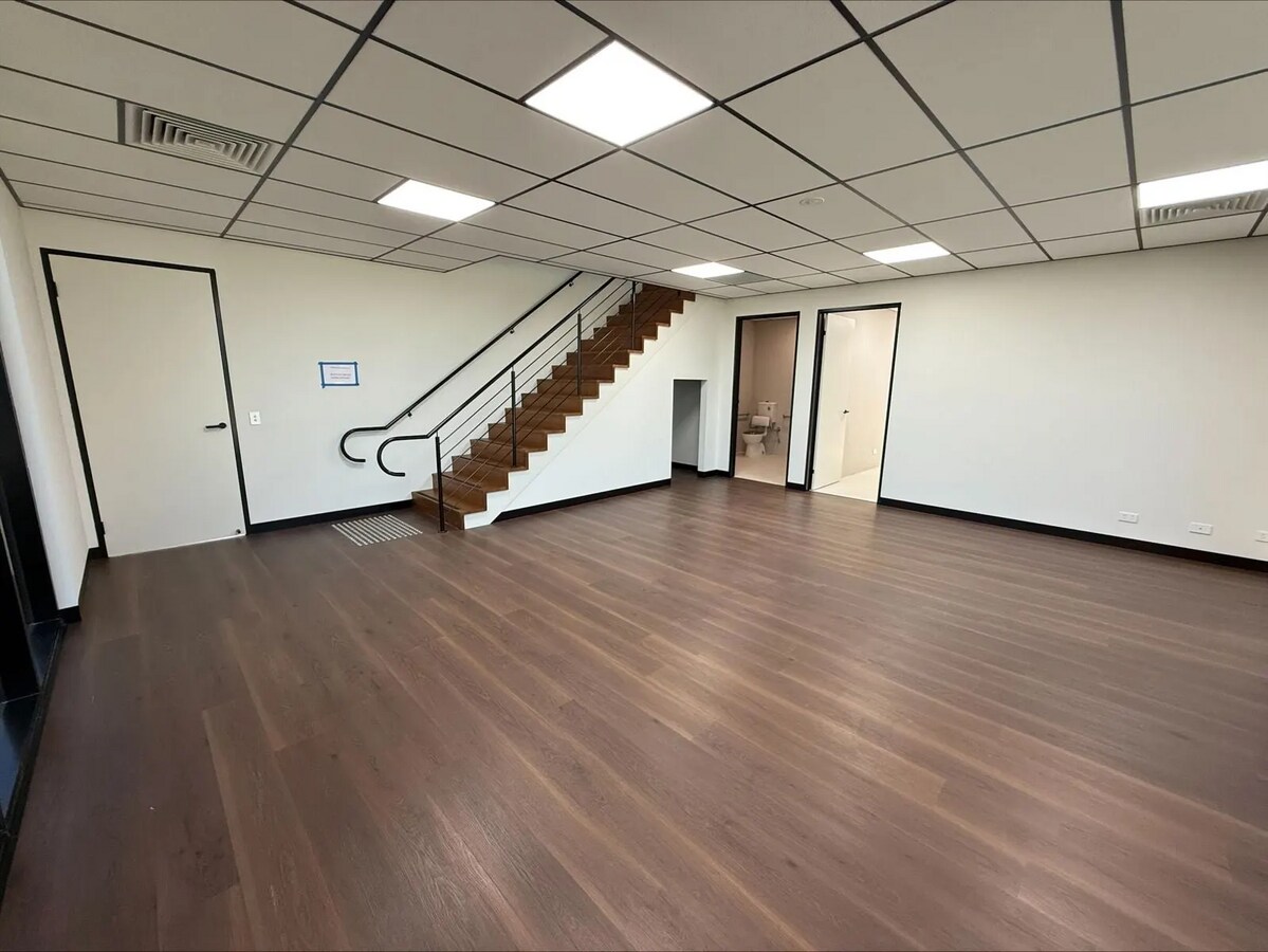 64 Reddish Cl, Epping, VIC 3076 - Unit 1 -  - Interior Photo - Image 1 of 5