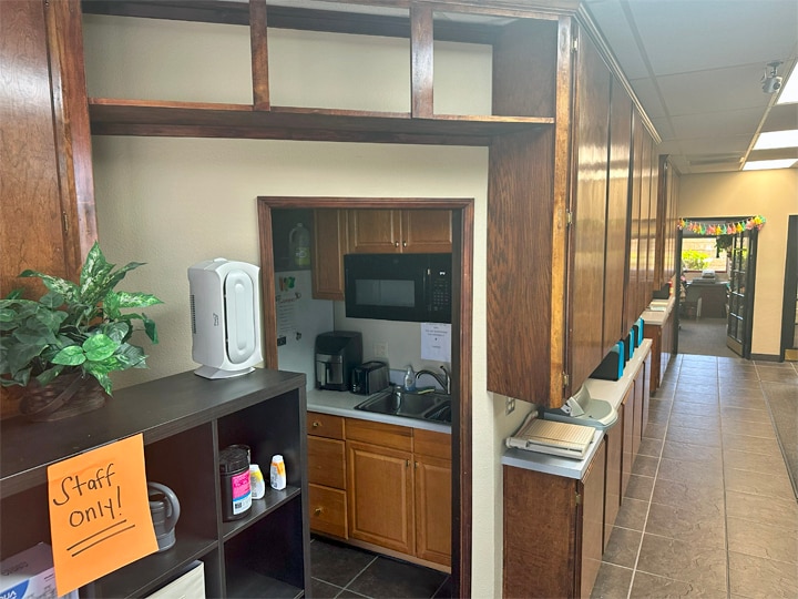 44288 Lowtree Ave, Lancaster, CA for sale - Building Photo - Image 3 of 6