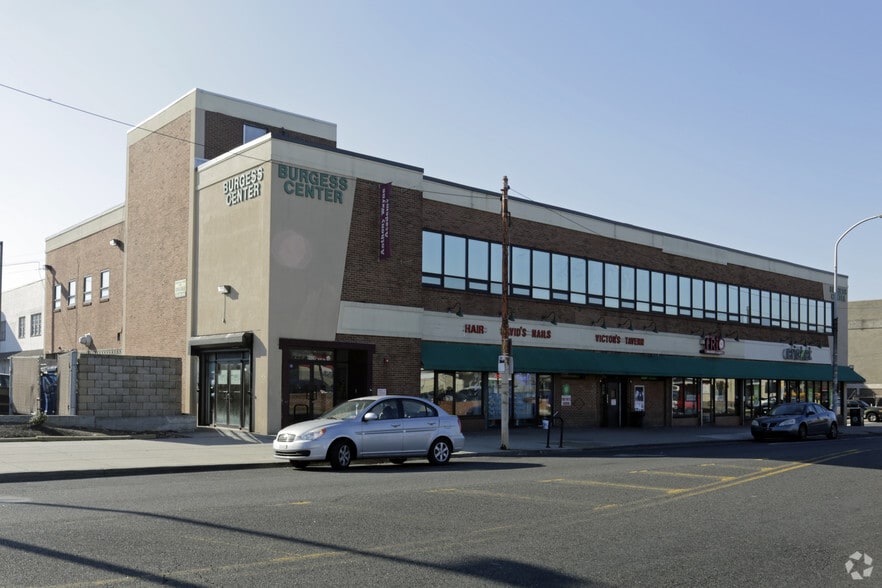 200-220 W Chelten Ave, Philadelphia, PA for lease - Building Photo - Image 2 of 7