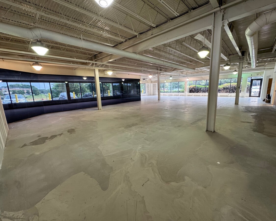 3735 Easton Nazareth Hwy, Easton, PA 18045 - Unit 101 - - Interior Photo - Image 1 of 5