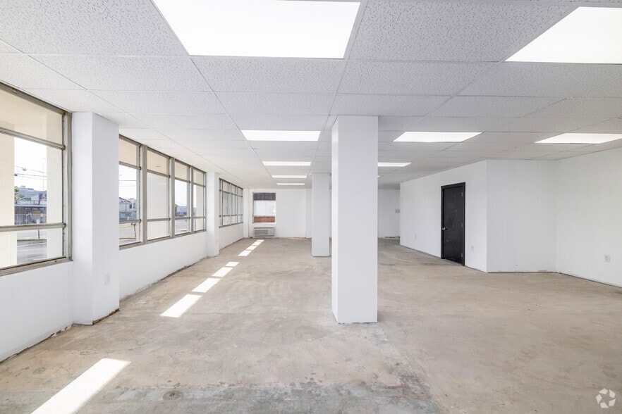 6901 Old Keene Mill Rd, Springfield, VA for lease - Interior Photo - Image 3 of 14